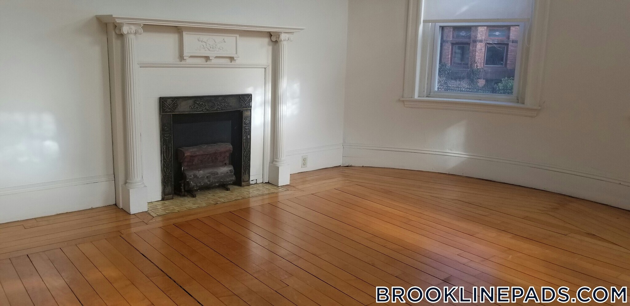 Building Photo - 1822 Beacon St