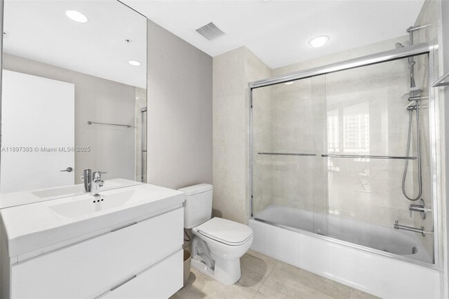 Building Photo - 17111 Biscayne Blvd