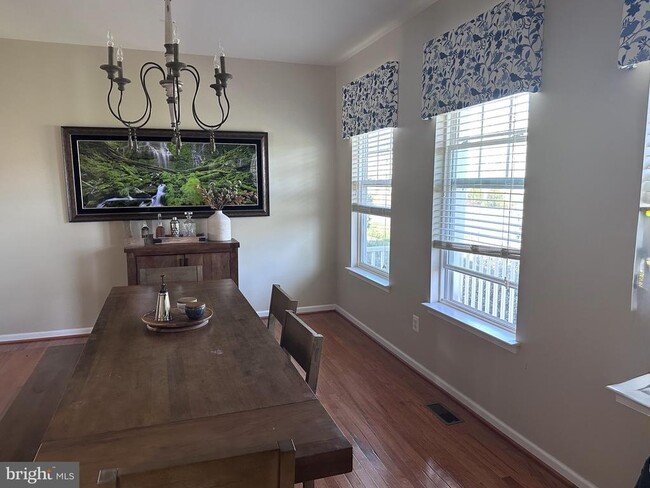 Building Photo - 43700 Tansy Way