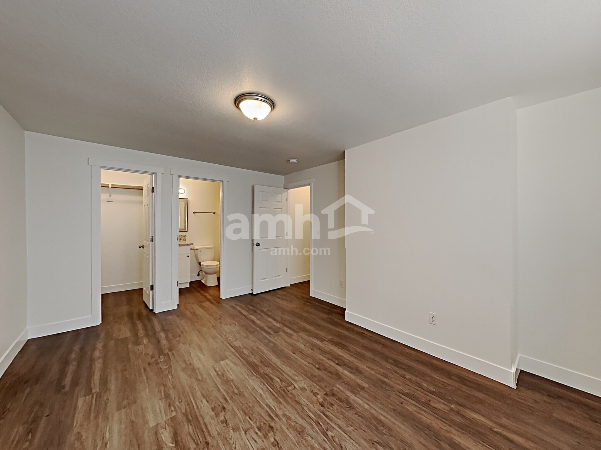 Building Photo - 16961 SW Cashew Way