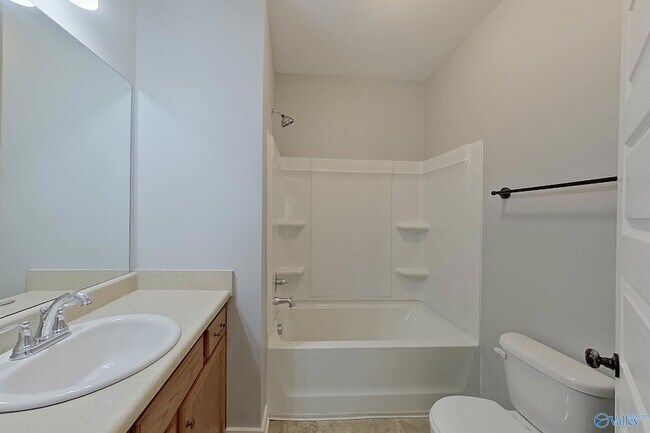 Building Photo - 45 HAWK LN