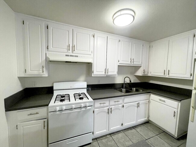 Interior Photo - sep6546