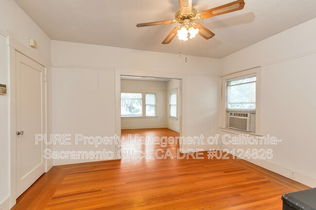 Building Photo - 816 22nd St