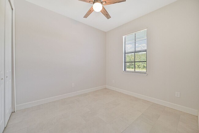 Building Photo - ** 3 Bed / 2 Bath ~ 2 Car Garage ~ New Con...