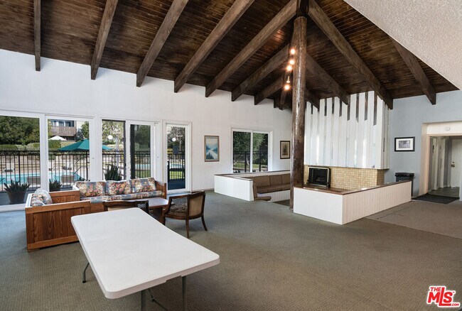 Building Photo - 4810 Hollow Corner Rd