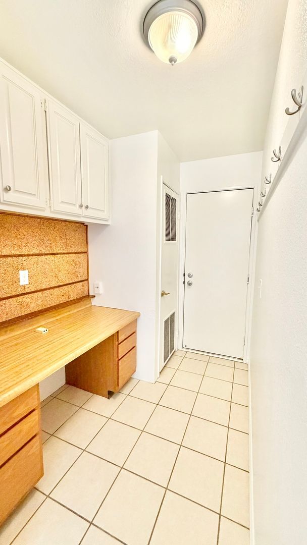 Building Photo - Lovely Single-Story Home in the Friendly a...