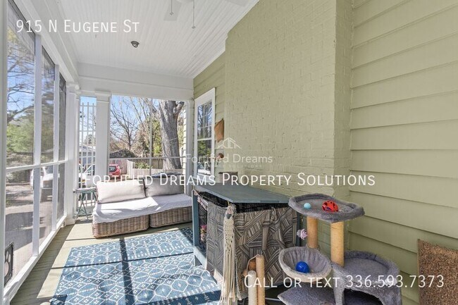 Building Photo - 915 N Eugene St