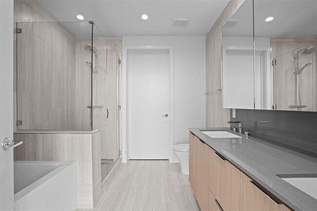 Building Photo - 44 East Ave