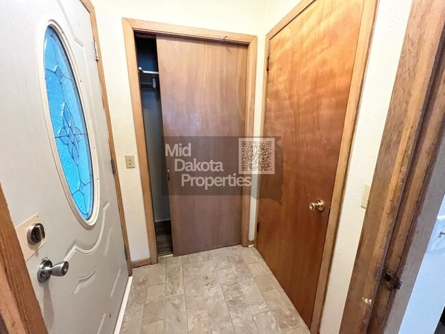 Building Photo - 710 S Wisconsin-2 Bedroom House