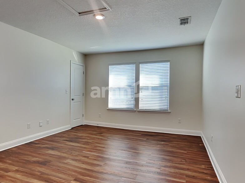 Building Photo - 659 Welcome Home Dr
