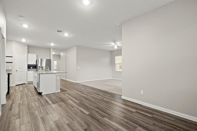 Building Photo - 6306 Highland Trl Dr