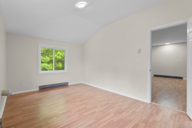 Building Photo - 47 Clapboard Hill Rd