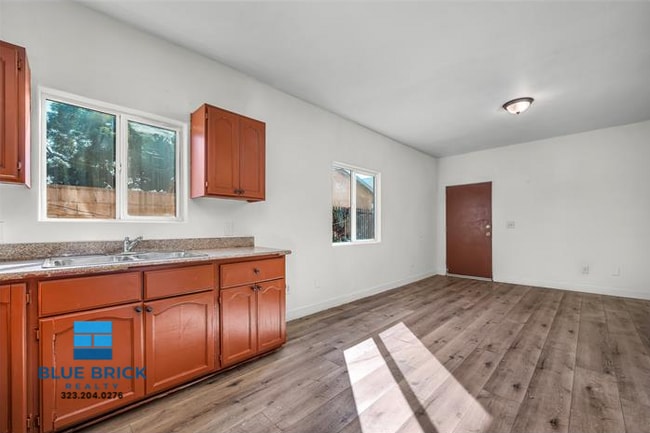 Building Photo - 8318 San Pedro St
