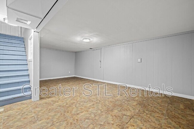 Building Photo - 28 Orchard Ct