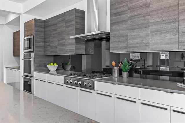 Building Photo - 5074 Statesman Ln