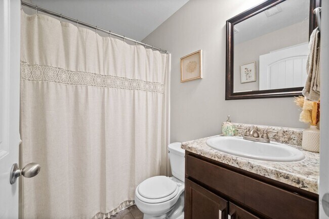 Building Photo - 129 Ambridge St