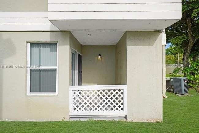 Building Photo - 17325 NW 67th Ct