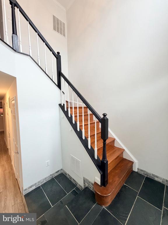 Building Photo - 6622 Frost Lake Ln