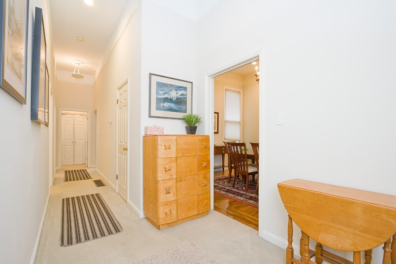 Hallway from entry leads to private rooms - 1406 Post St