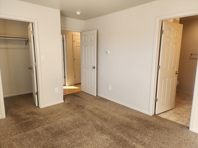 Building Photo - Cute 3 Bed 1 Bath home in Orchard Mesa