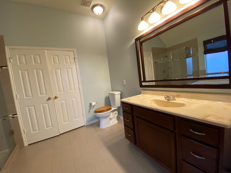 Building Photo - 6430 Bosley Ln