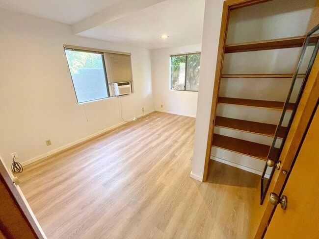 Building Photo - South Kihei 2 Bedroom / 1 Bathroom Unfurnished downstairs unit  - Peekaboo Ocean View