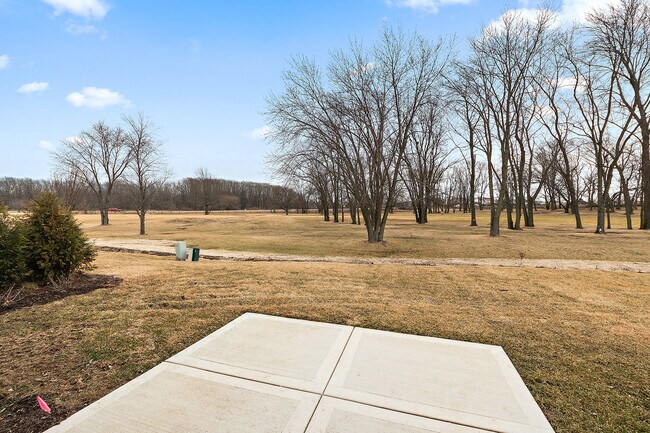 Building Photo - 52 Olympus Dr