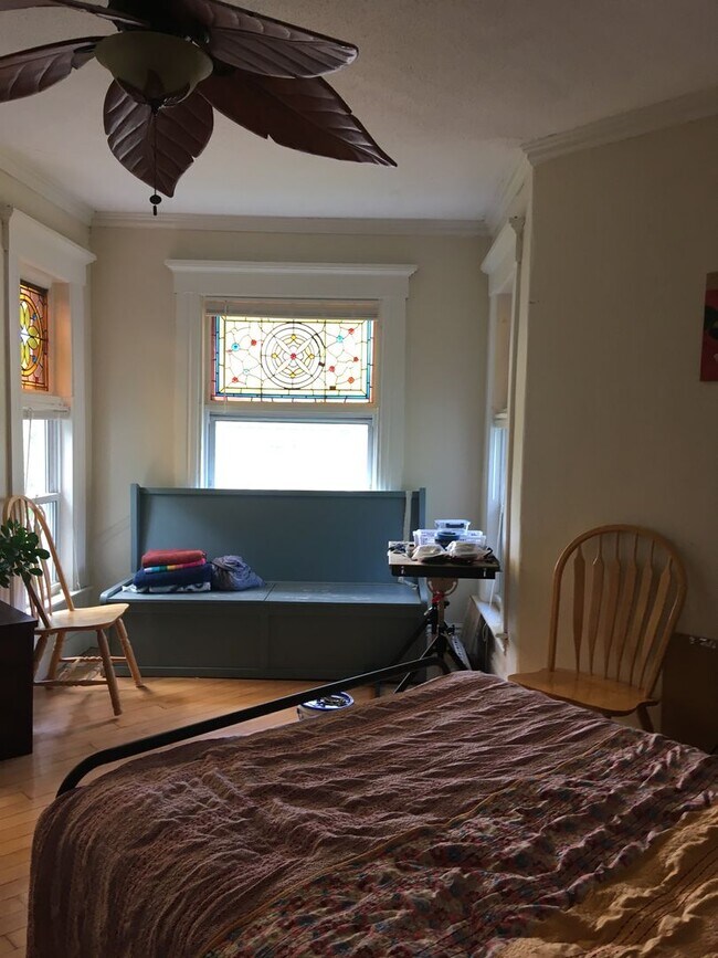 Building Photo - 468 Merrimack St