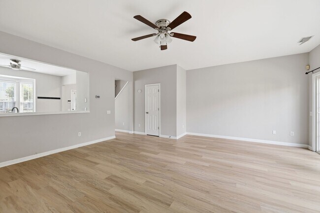 Building Photo - 3221 Mannington Dr