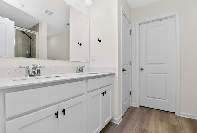 Building Photo - 7132 Wheyfield Dr