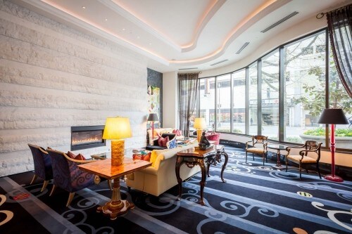 Building Photo - The Escala Condominiums - 1 bedroom + den