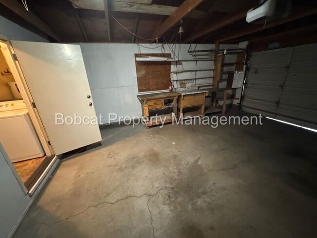 Building Photo - 1316 Stanford Dr