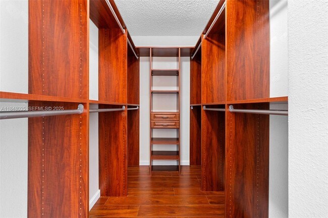 Building Photo - 2501 S Ocean Dr