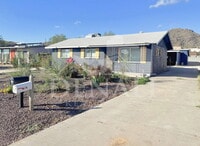 Building Photo - 216 E Carol Ave