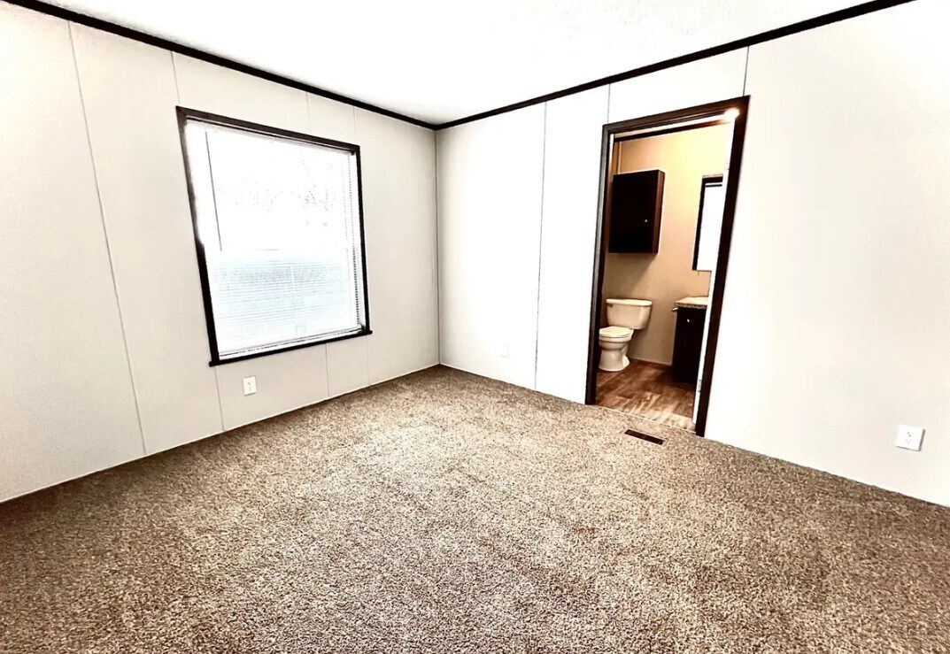 Building Photo - 17020 Sleepy Hollow Blvd