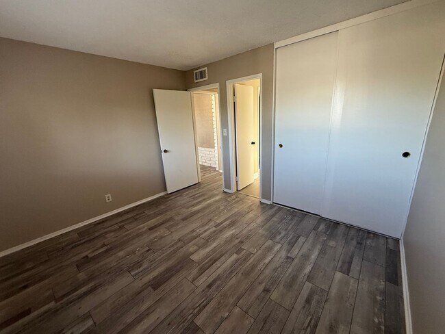 Building Photo - Victorville Green Tree Home- Refurbished 4 Bedrooms, 2 Bathrooms, New Paint,