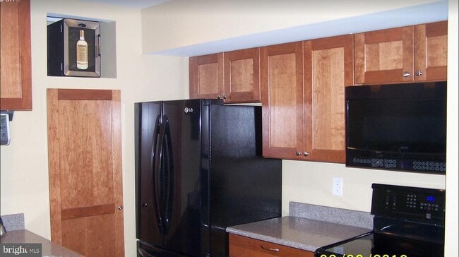 Building Photo - 1029 N Stuart St