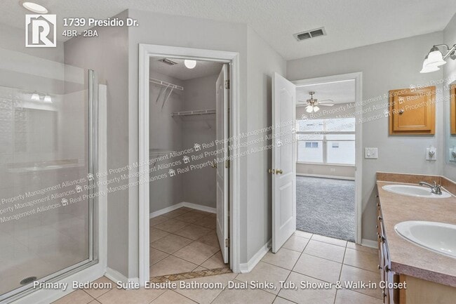 Building Photo - 1739 Presidio Dr