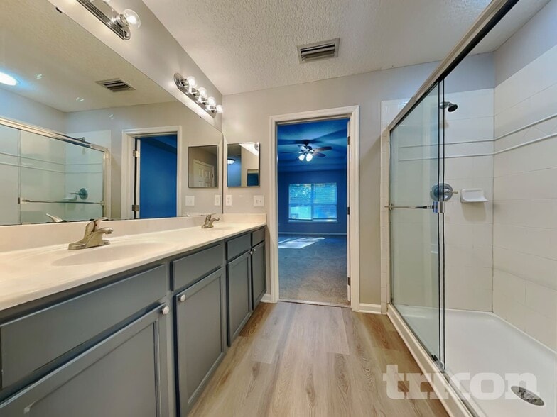 Building Photo - 6529 Sandlers Preserve Dr