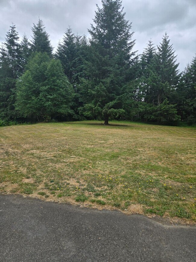 Building Photo - STATUS: PENDING APPLICATION- R10B | $1995 ...