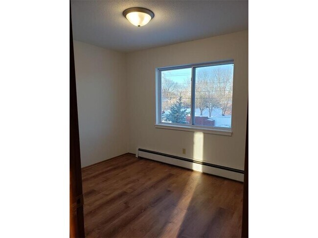 Building Photo - 2740 Xylon Ave N