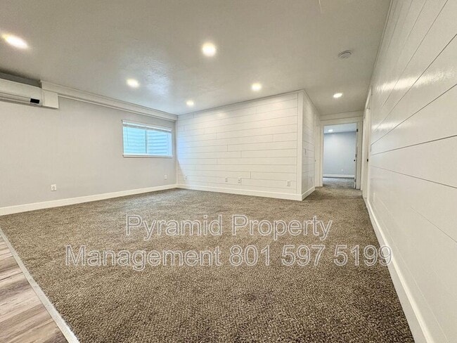 Building Photo - 3448 Wally Wy