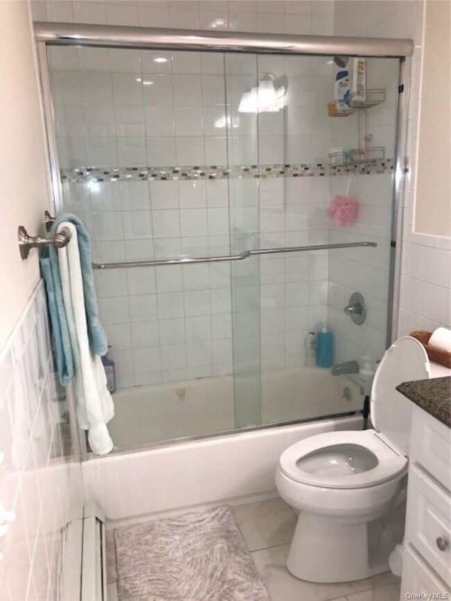 Building Photo - 165-167 E Main St