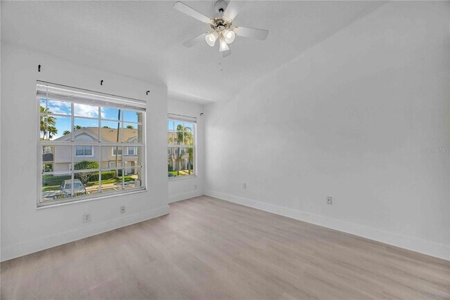 Building Photo - 727 Kensington Lake Cir