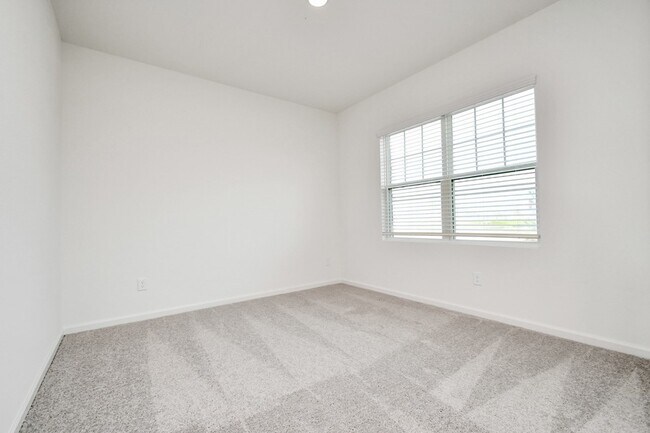 Building Photo - 5902 Bright Keel Dr