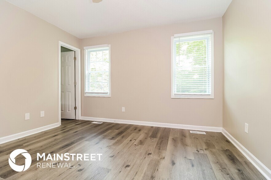 Building Photo - 629 Bullhart Dr