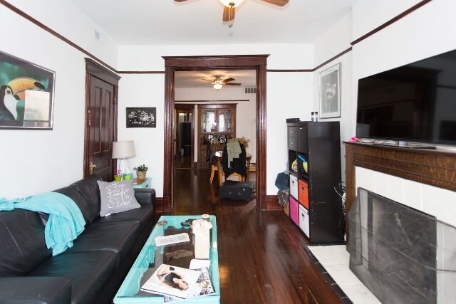 Building Photo - 870 W Buckingham Pl