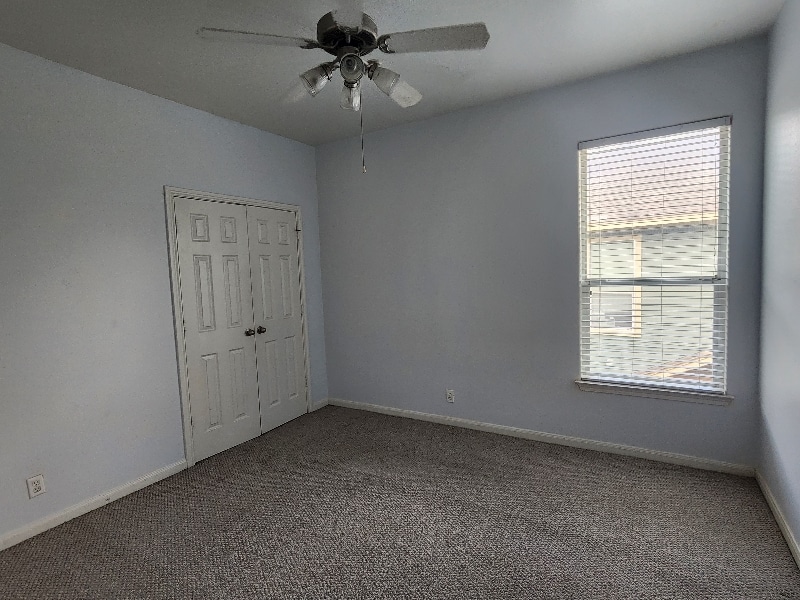 Building Photo - 2416 Allred Dr