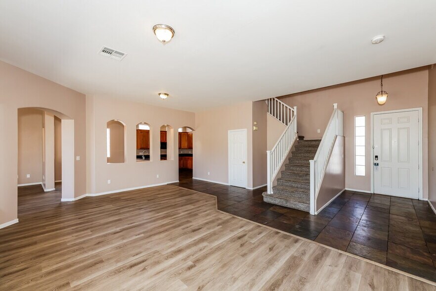 Building Photo - 10602 Bonchester Hill St