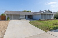 Building Photo - 1660 Hobart Dr